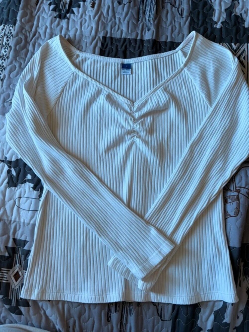 Large Old Navy, white shirt